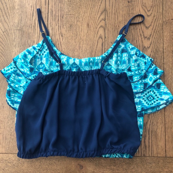 Blue tribal ruffled crop tank - Picture 4 of 5